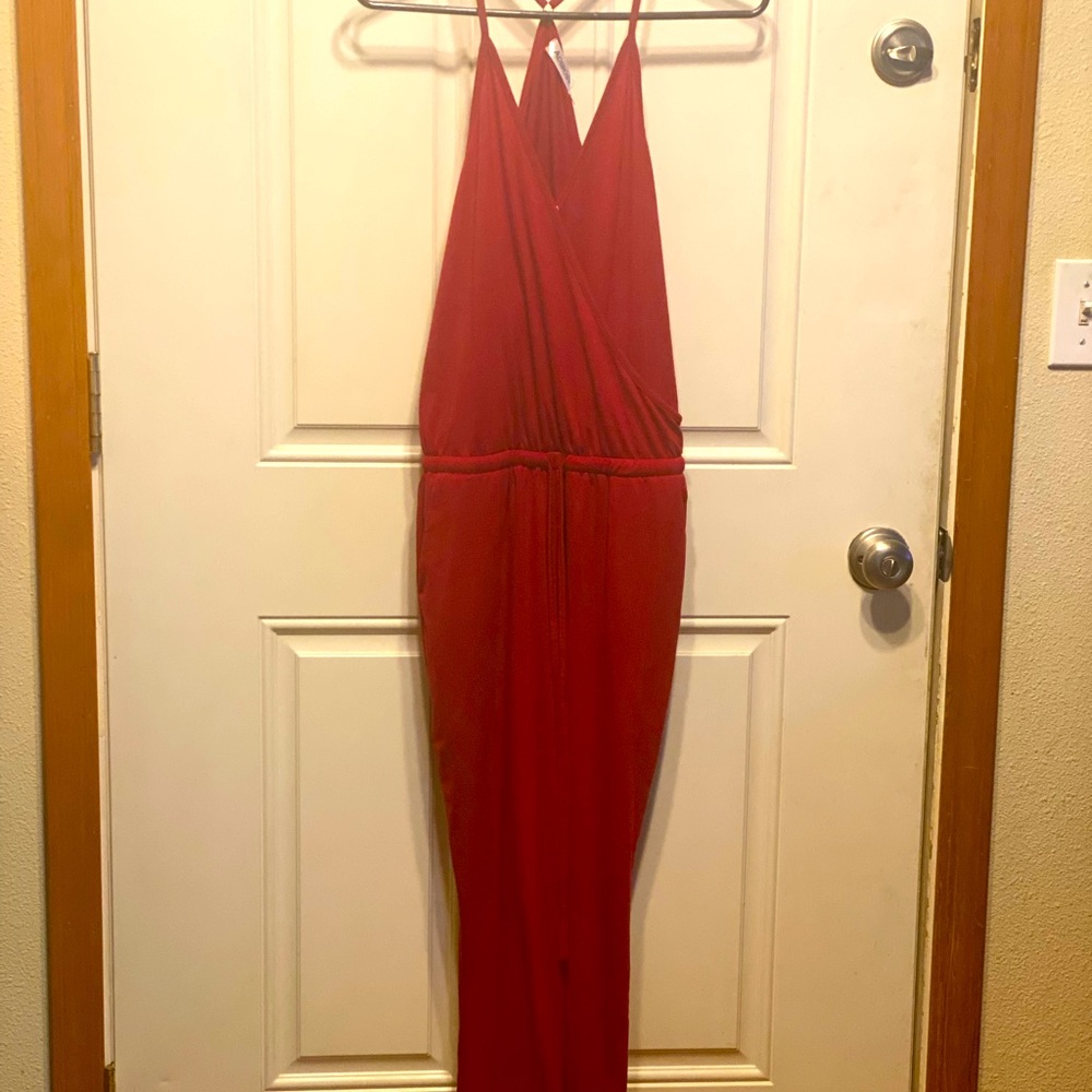 Red V-Neck Jogger Jumpsuit by Adibosy size S